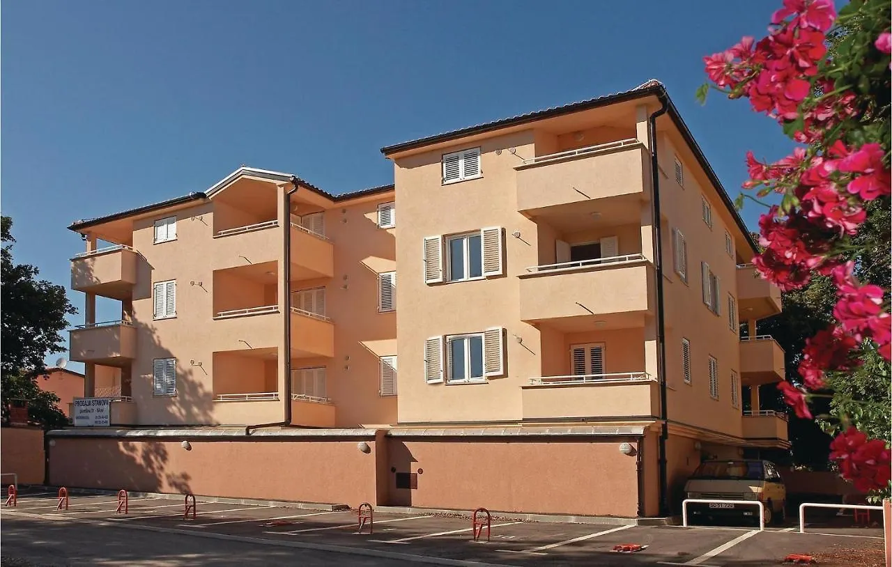Amazing Apartment In Medulin With Kitchen 0*,  Hırvatistan