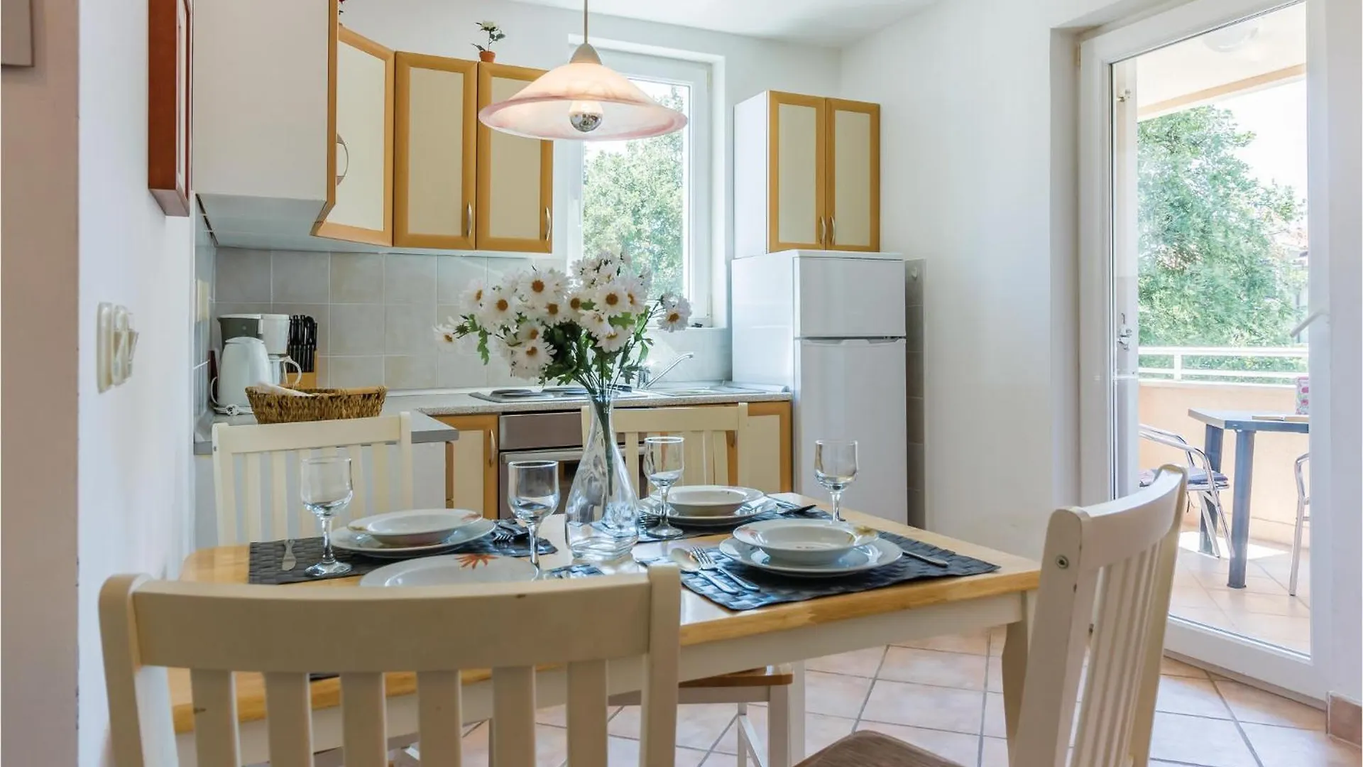 Amazing Apartment In Medulin With Kitchen